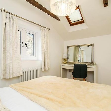 Millstone Cottage Newmillerdam Hill Top Экстерьер фото