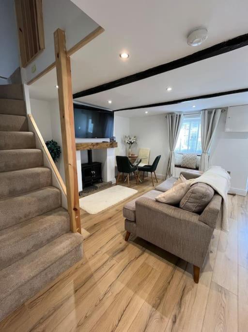 Millstone Cottage Newmillerdam Hill Top Экстерьер фото