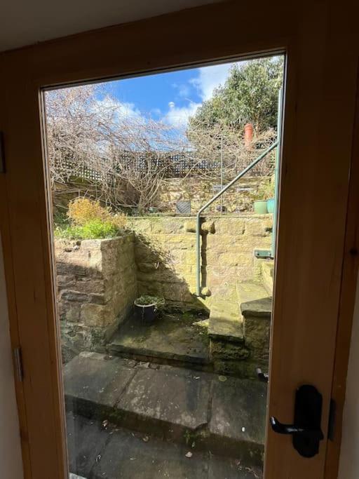Millstone Cottage Newmillerdam Hill Top Экстерьер фото